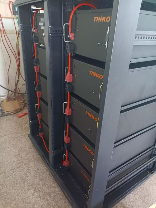 144Système de stockage de batterie haute tension de 69 kWh optimisant la gestion de l'énergie pour une maison de sept étages