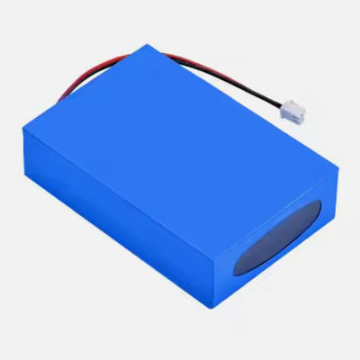 Bon prix 12.8V rechargeable cylindrique 26700 Lifepo4 Kit de batterie 4000mAh Pour la lumière solaire en ligne